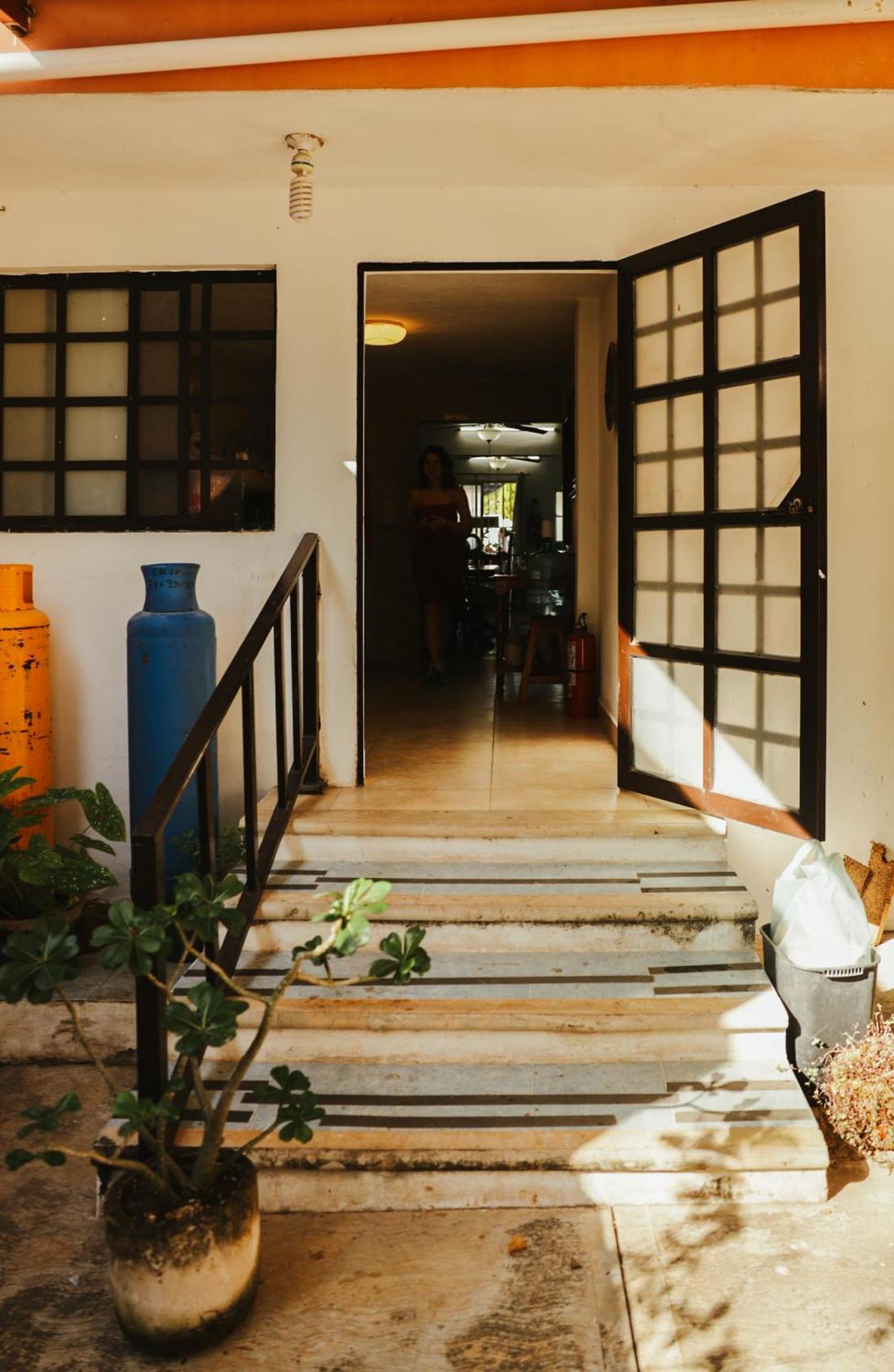 Hostal Casa Cucu - Wifi, Hot Water, Ac, Free Water Refill - Stay 3 Nights Or More And Get 1 Day Free Bikes & 1 Free Laundry Wash Valladolid  Exterior photo